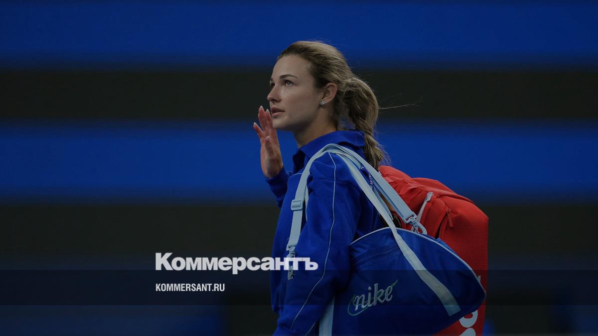 Калинская не доиграла матч в Пекине: Чжэн Циньвэнь прошла дальше
