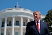 «Изоляция беспрецедентных масштабов». Трамп объявил о новой операции против Ирана и пригрозил поддерживающим его странам 