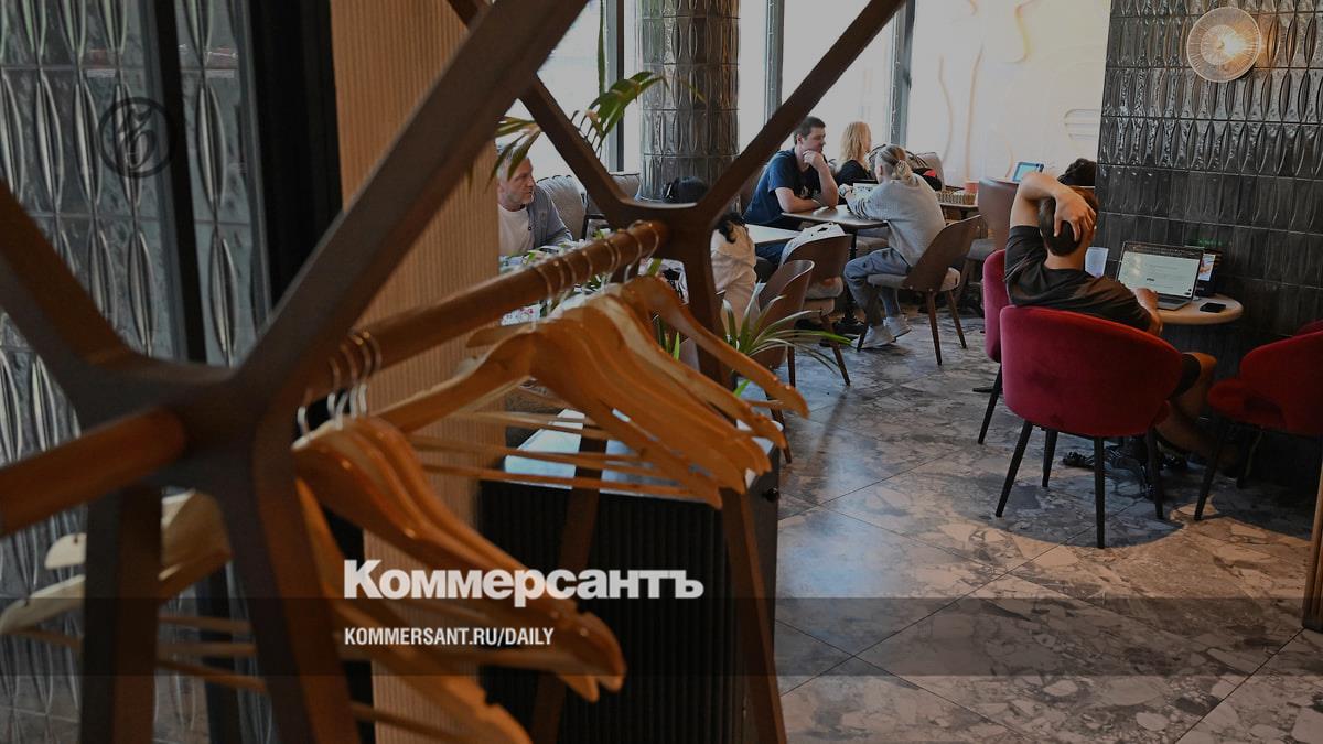 Частное потребление теряет обороты: зарплаты и розница замедляются