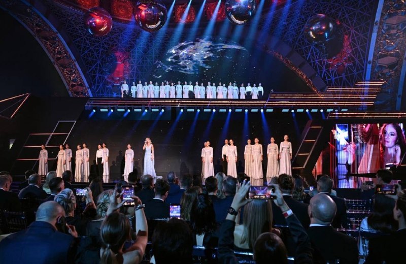 Робот Грина и MIDI-протез «Моторики» открыли церемонию награждения экспортеров